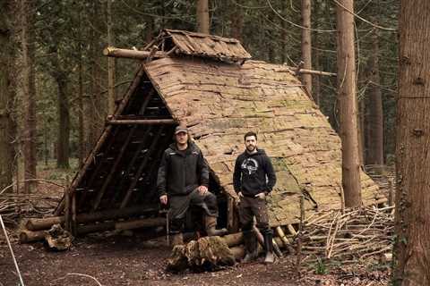 Viking House: Overnight Bushcraft Camp in the Viking Shelter
