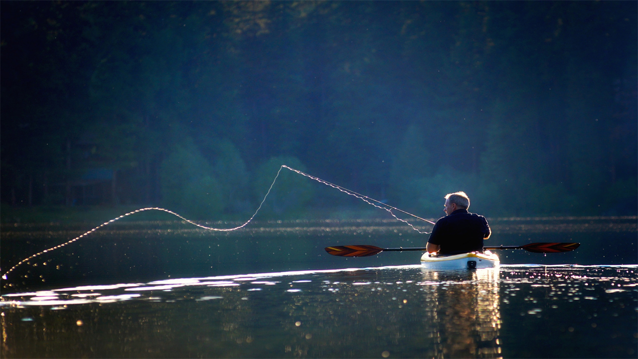 The Beginner’s Guide to Kayak Fishing: From Sneaky Paddling to Careful Casting