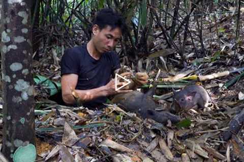 Survival Skills In The Rainforest, Bushcraft Survival, Primitive skills - Boar Trap #8