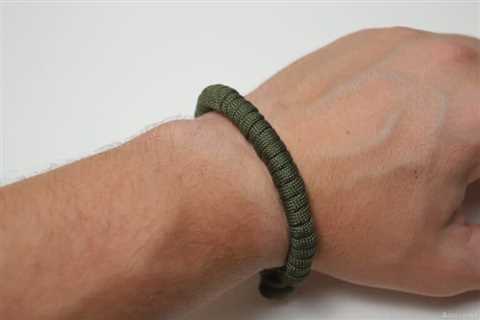 DIY Single Strand Knot and Loop Paracord Bracelet (Step By Step)