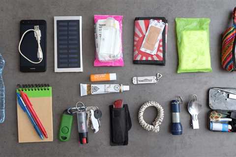 Women’s EDC Checklist: 17 Survival Items to Carry Everyday