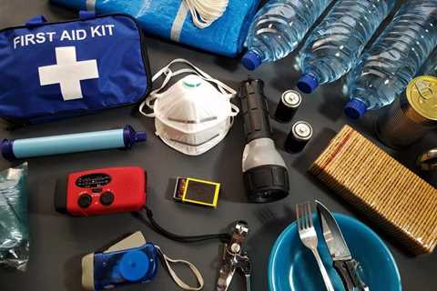 Essential Checklist for Portable Emergency Food Kits