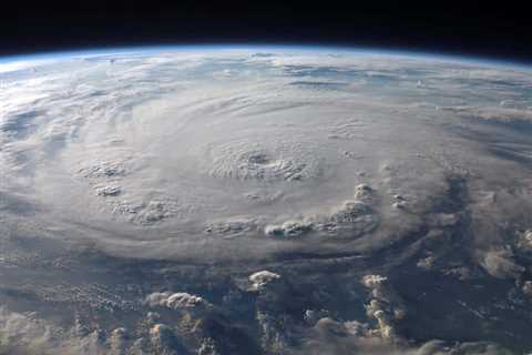 11 Key Tips for Hurricane Emergency Ration Packs