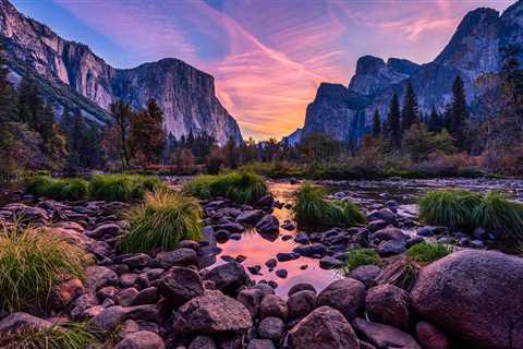 New Signs At Yosemite National Park Confirm People’s Worst Fear
